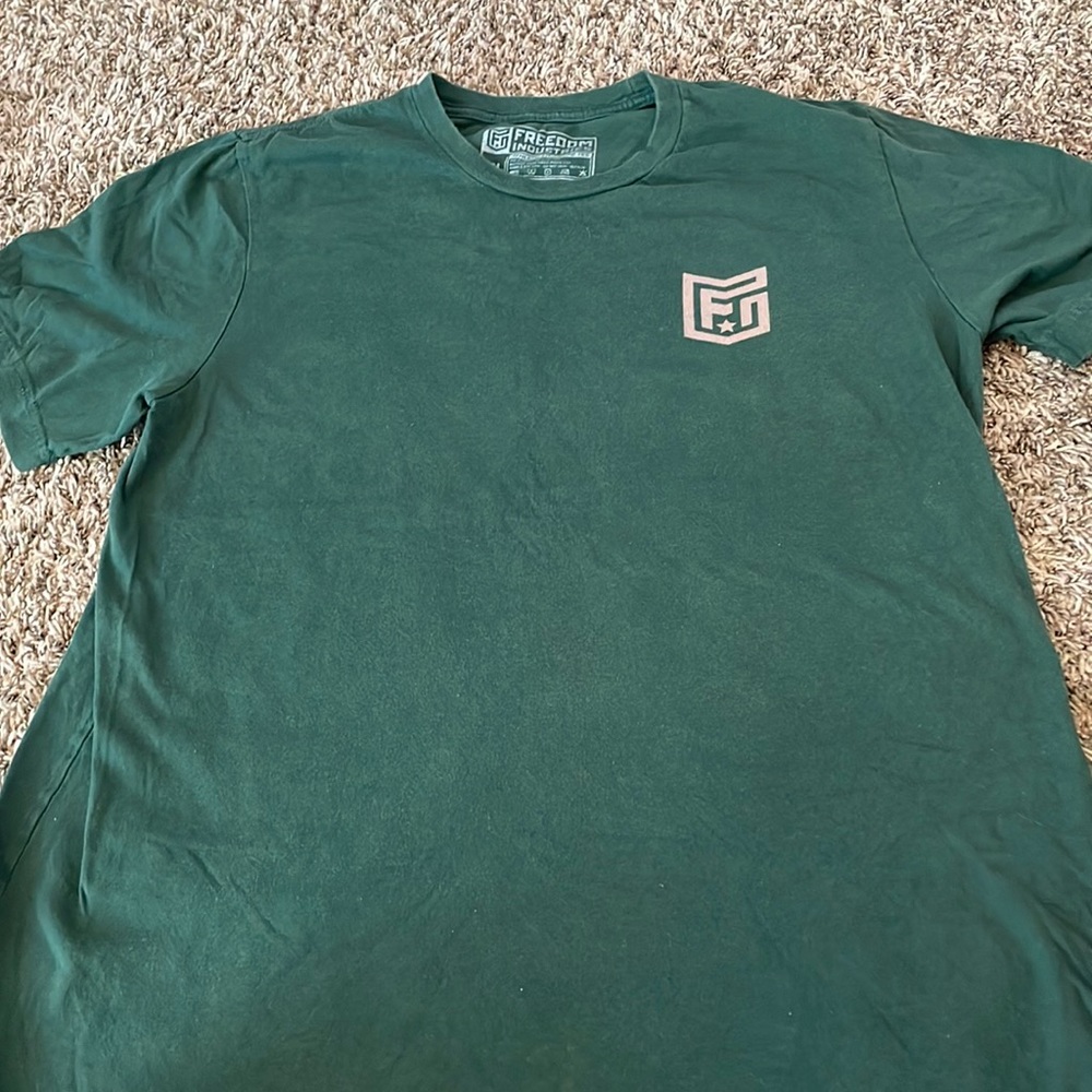 Men XL Freedom industries shirt